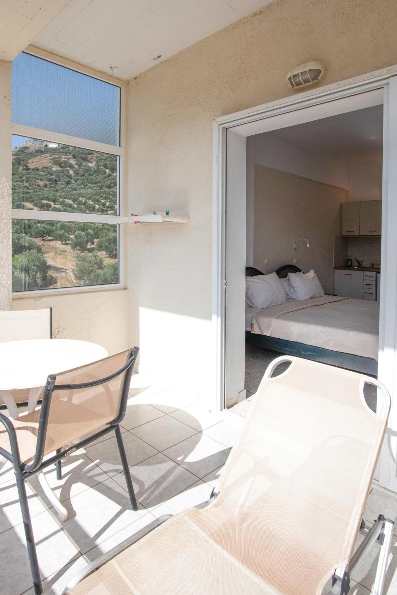 Antonis Apts, Physio Fitness Retreats プラキアス エクステリア 写真