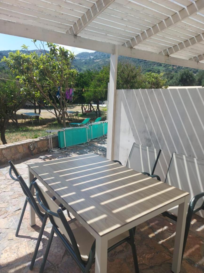 Antonis Apts, Physio Fitness Retreats プラキアス エクステリア 写真